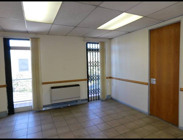 125M² OFFICE TO LET IN BORDEAUX